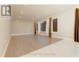 15 DUNNING WAY - 36