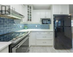 42 FOX HOLLOW DRIVE - 15