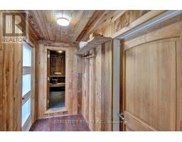 825 CLEARVIEW AVENUE - 33