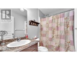 939 SILVERFOX CRESCENT - 21