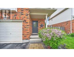 939 SILVERFOX CRESCENT - 3