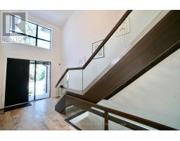 762 SPRINGBANK DRIVE - 13