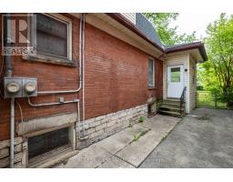 255 SIMCOE STREET - 3