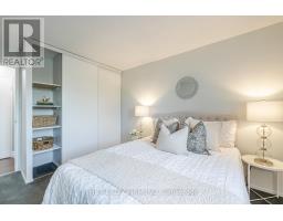 301 - 600 GRENFELL DRIVE - 25