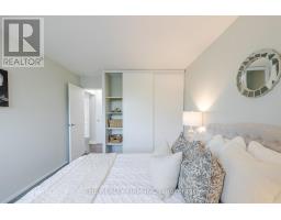 301 - 600 GRENFELL DRIVE - 26