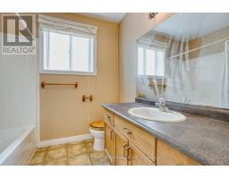 567 SPRUCEWOOD DRIVE - 29