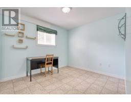 567 SPRUCEWOOD DRIVE - 33