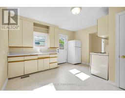 46 BYRON AVENUE E - 10