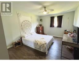 28 MELANIE DRIVE - 7