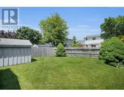 304 HIGHVIEW DRIVE - 35
