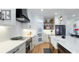 1 CREEK SIDE PLACE - 10