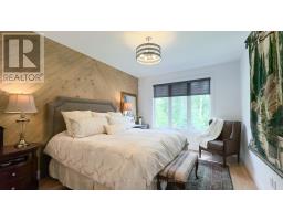 1 CREEK SIDE PLACE - 18