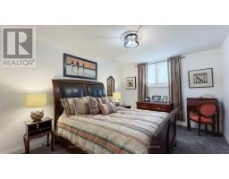 1 CREEK SIDE PLACE - 32