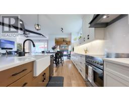 1 CREEK SIDE PLACE - 9