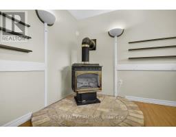 80 LARKSPUR CRESCENT - 24