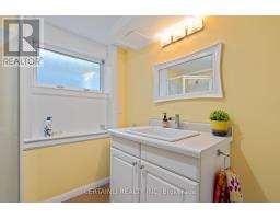 43 RANCHWOOD CRESCENT - 35