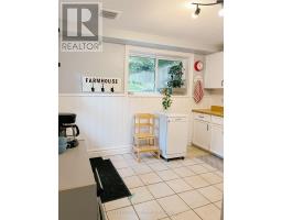 318 BASE LINE ROAD W - 6