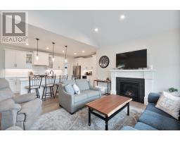 136 GRAYDON DRIVE - 17