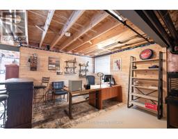136 GRAYDON DRIVE - 44