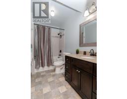 168 FOREST AVENUE - 32
