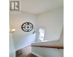 63 CAPRICE CRESCENT - 12