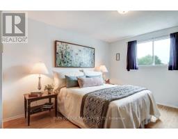 63 CAPRICE CRESCENT - 13