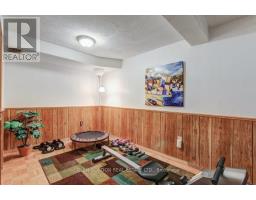 63 CAPRICE CRESCENT - 21