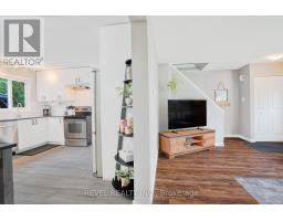 226 BRUNSWICK CRESCENT - 11