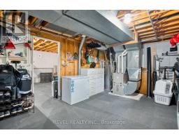 226 BRUNSWICK CRESCENT - 35