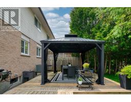 226 BRUNSWICK CRESCENT - 37