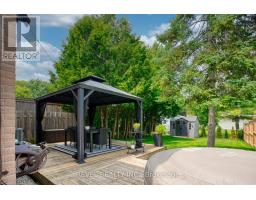 226 BRUNSWICK CRESCENT - 42