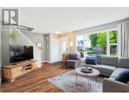 226 BRUNSWICK CRESCENT - 9