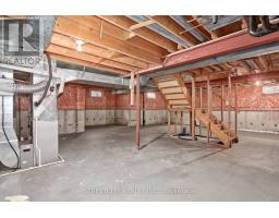 42 LAUREL STREET - 32
