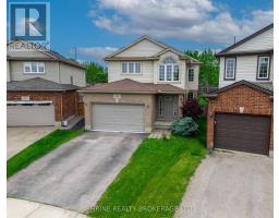 899 BRADSHAW CRESCENT - 1