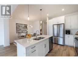 8 - 101 SWALES AVENUE - 17