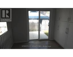 18 RODNEY CRESCENT - 13