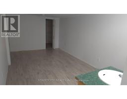18 RODNEY CRESCENT - 27