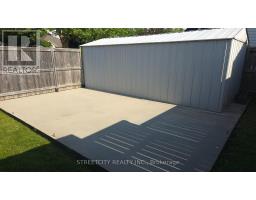 18 RODNEY CRESCENT - 30