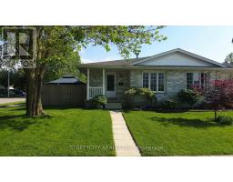 18 RODNEY CRESCENT - 33