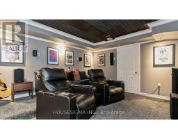 39 ROSE HIP PLACE - 31