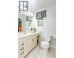 67 FARMINGTON AVENUE - 16