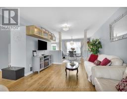 12 HAWTHORN COURT - 10