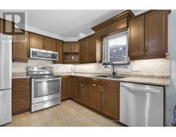 12 HAWTHORN COURT - 16