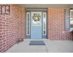 12 HAWTHORN COURT - 5