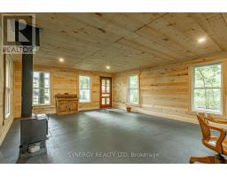 422 RIVERSIDE DRIVE - 32