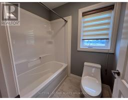 1565 SANDRIDGE AVENUE - 13