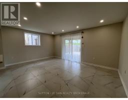 1565 SANDRIDGE AVENUE - 20