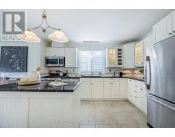 14 FAIRLANE ROAD - 20