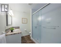 14 FAIRLANE ROAD - 38