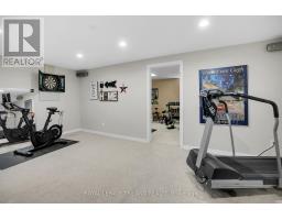 770 CLEARVIEW CRESCENT - 33
